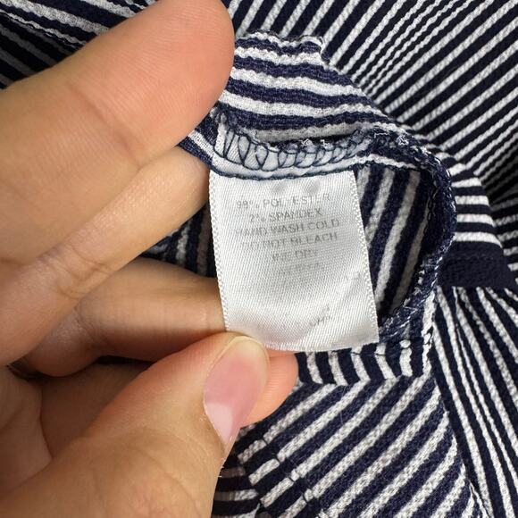 Monteau Black & White Striped Smocked Back Capped Sleeve Blouse Size XL - Picture 8 of 8